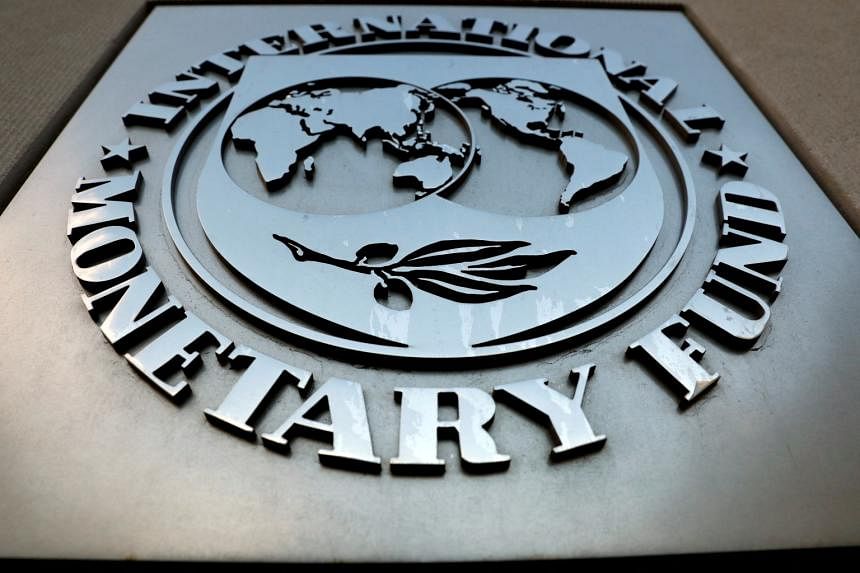 IMF dự báo tốc độ tăng trưởng kinh tế tiếp tục giảm trong năm nay và năm sau.