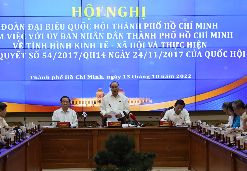 Chủ tịch nước Nguyễn Xuân Phúc phát biểu kết luận buổi làm việc.