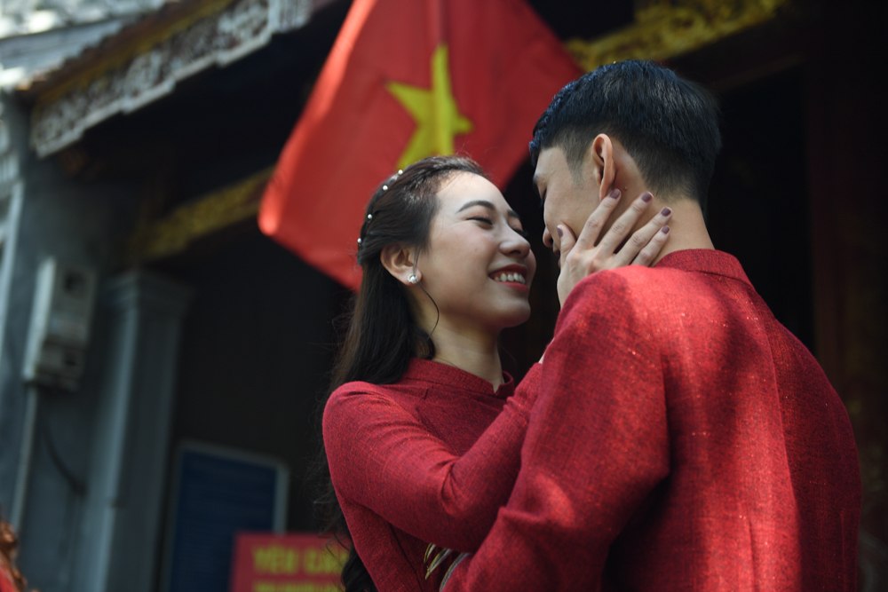 Từ khi Chỉ thị 11 được Thành ủy Hà Nội ban hành tháng 1/2013, đã có ít nhất hai lần đám cưới tập thể được Thành Đoàn tổ chức. 