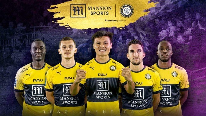 Thương hiệu Mansion Sports sẽ hiện diện ở các vị trí nổi bật trên áo đấu và bộ đồ tập của các cầu thủ PAU FC và tại khán đài sân vận động - Ảnh: Mansion Sports