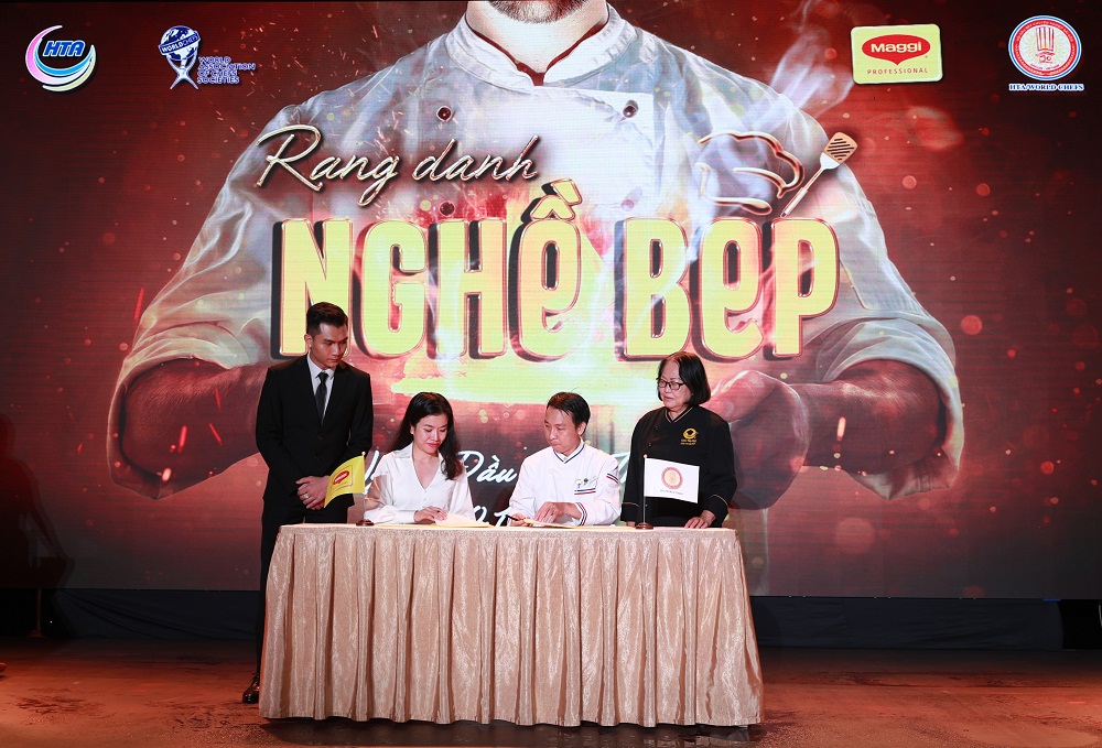 Sự kiện “Rạng danh nghề bếp” hưởng ứng ngày Đầu bếp thế giới và ngày Phụ nữ Việt Nam - Ảnh: Nestlé Việt Nam
