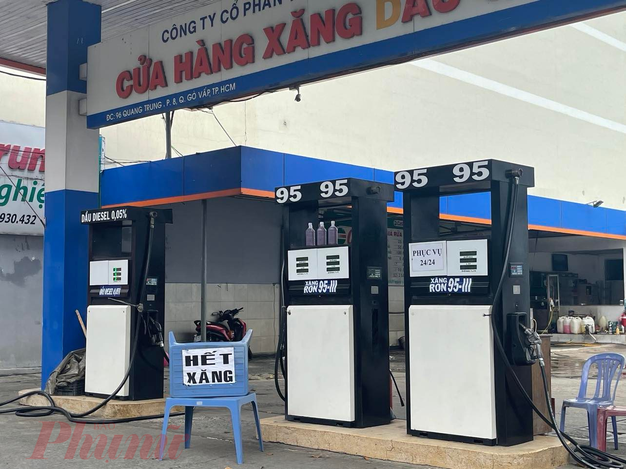 Nhiều cửa hàng xăng dầu tại TP.HCM thông báo hết xăng - Ành: Nguyễn Cẩm