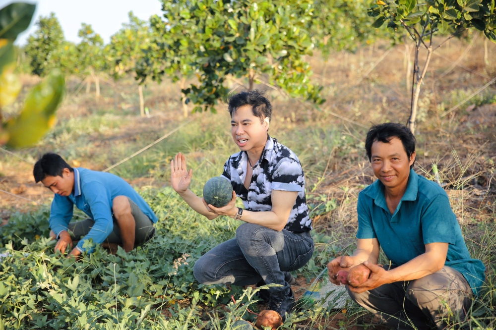 Ca sĩ Ngọc Sơn vướng lùm xùm với 50 héc-ta đất tại Bình Thuận