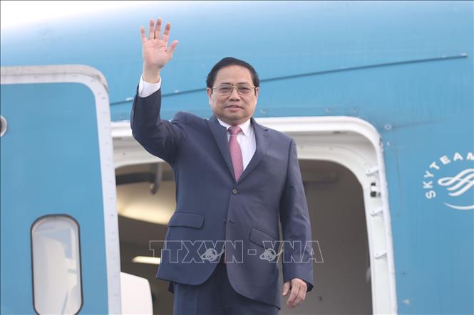 Thủ tướng Phạm Minh Chính rời Hà Nội sang thăm chính thức Vương quốc Campuchia. Ảnh: Dương Giang/TTXVN