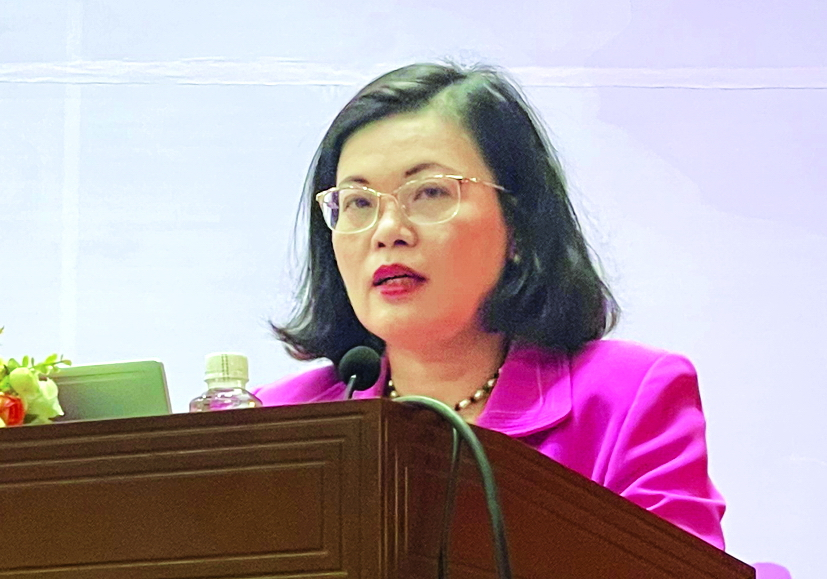 Phó giáo sư - tiến sĩ - bác sĩ Hoàng Thị Diễm Tuyết - Giám đốc Bệnh viện Hùng Vương - chia sẻ về bệnh ung thư vú - ẢNH: THANH HUYỀN