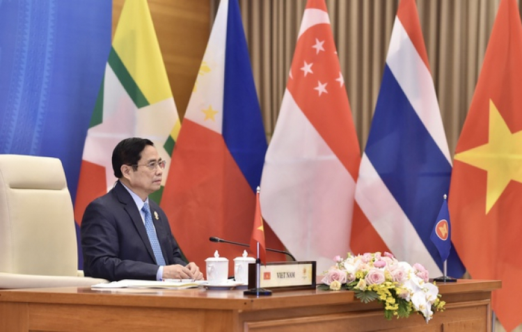 hủ tướng Phạm Minh Chính dẫn đầu đoàn đại biểu Việt Nam bắt đầu các hoạt động trong khuôn khổ Hội nghị Cấp cao ASEAN lần thứ 40, 41