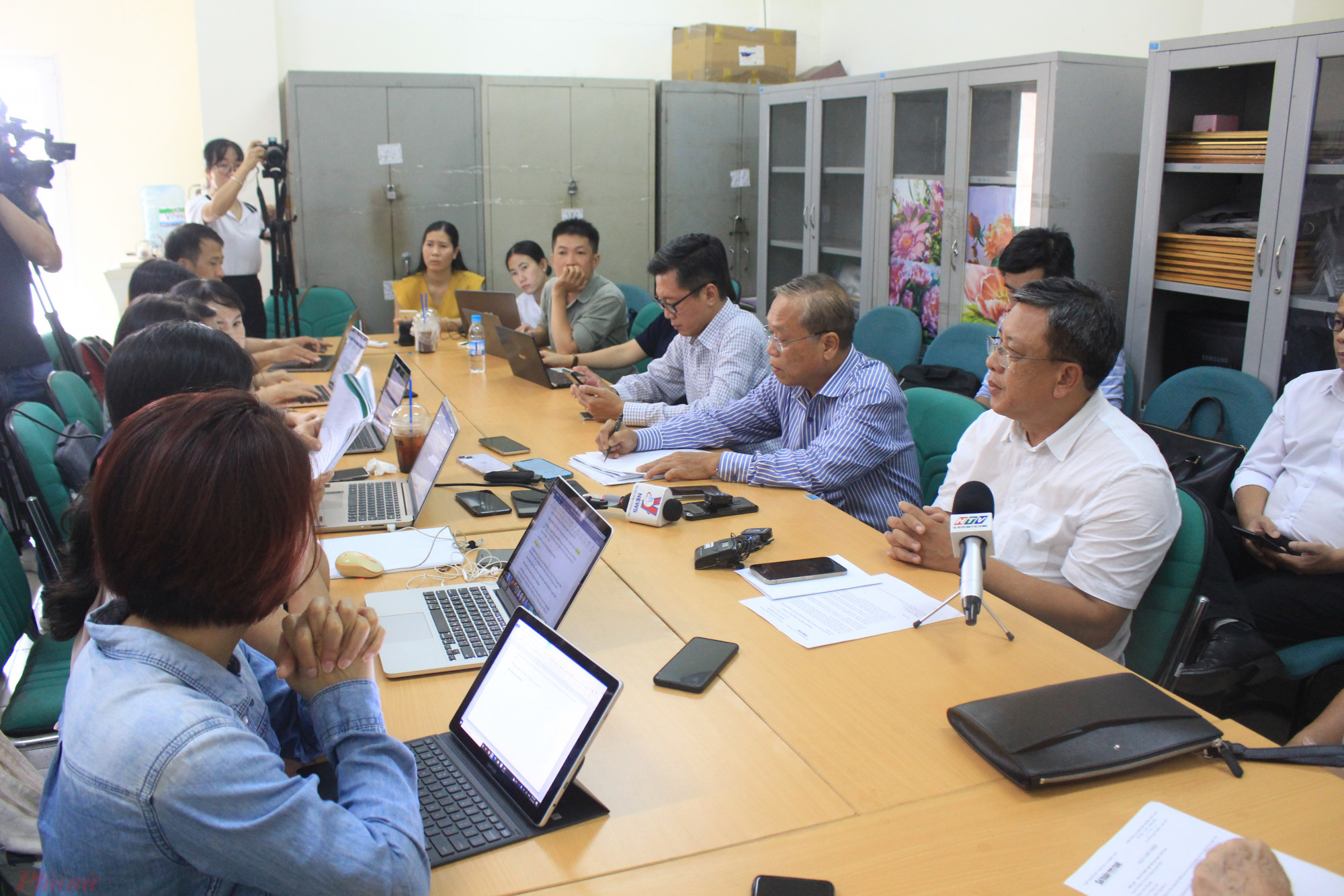 Ban tổ chức cuộc thi “Gạo ngon Việt Nam 2022” họp báo sáng 11/11 tại TPHCM - Ảnh: Nguyễn Cẩm