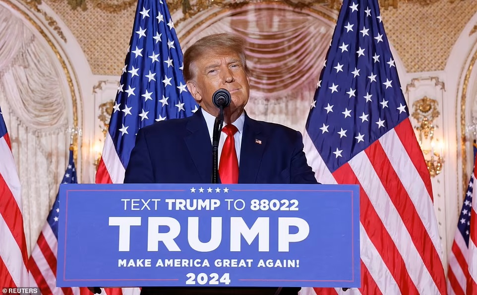 Cựu tổng thống Donald Trump chính thức tuyên bố khải động chiến dịch tái tranh cử cho năm 2024