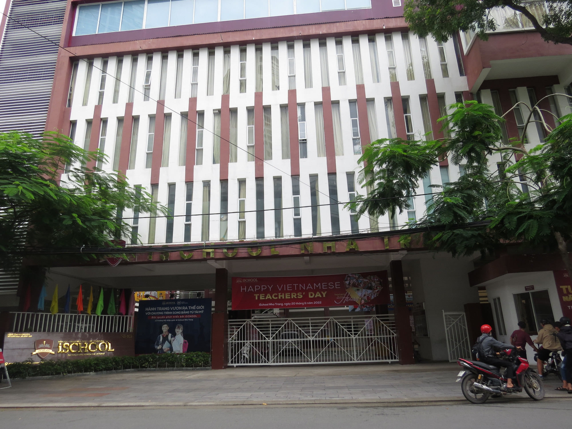 Trường Ischool Nha Trang, nơi xảy ra vụ ngộ độc rúng động dư luận