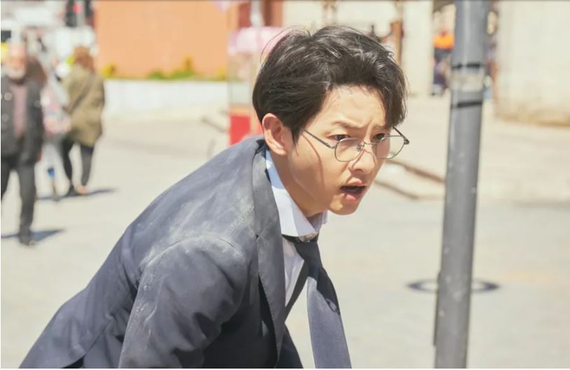 Song Joong Ki tự mình thực hiện các phân cảnh hành động nguy hiểm trong phim.