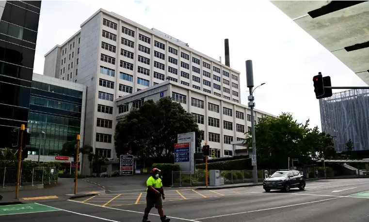 Cha mẹ của một em bé 4 tháng tuổi ở New Zealand đã từ chối phẫu thuật cứu sống để tiếp tục vì lo ngại 'máu đã được tiêm phòng'. Ảnh: Hannah Peters/Getty Images