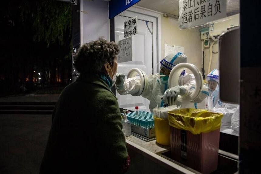 Nhiều bệnh viện Trung Quốc đã bỏ xét nghiệm PCR bắt buộc. 