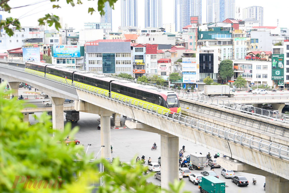 Theo báo cáo của Ban Quản lý đường sắt đô thị Hà Nội, quá trình chạy thử tàu Nhổn – Ga Hà Nội ngày đầu tiên trong môi trường hạn chế diễn ra thuận lợi, tính khả dụng của hệ thống đạt 100%.