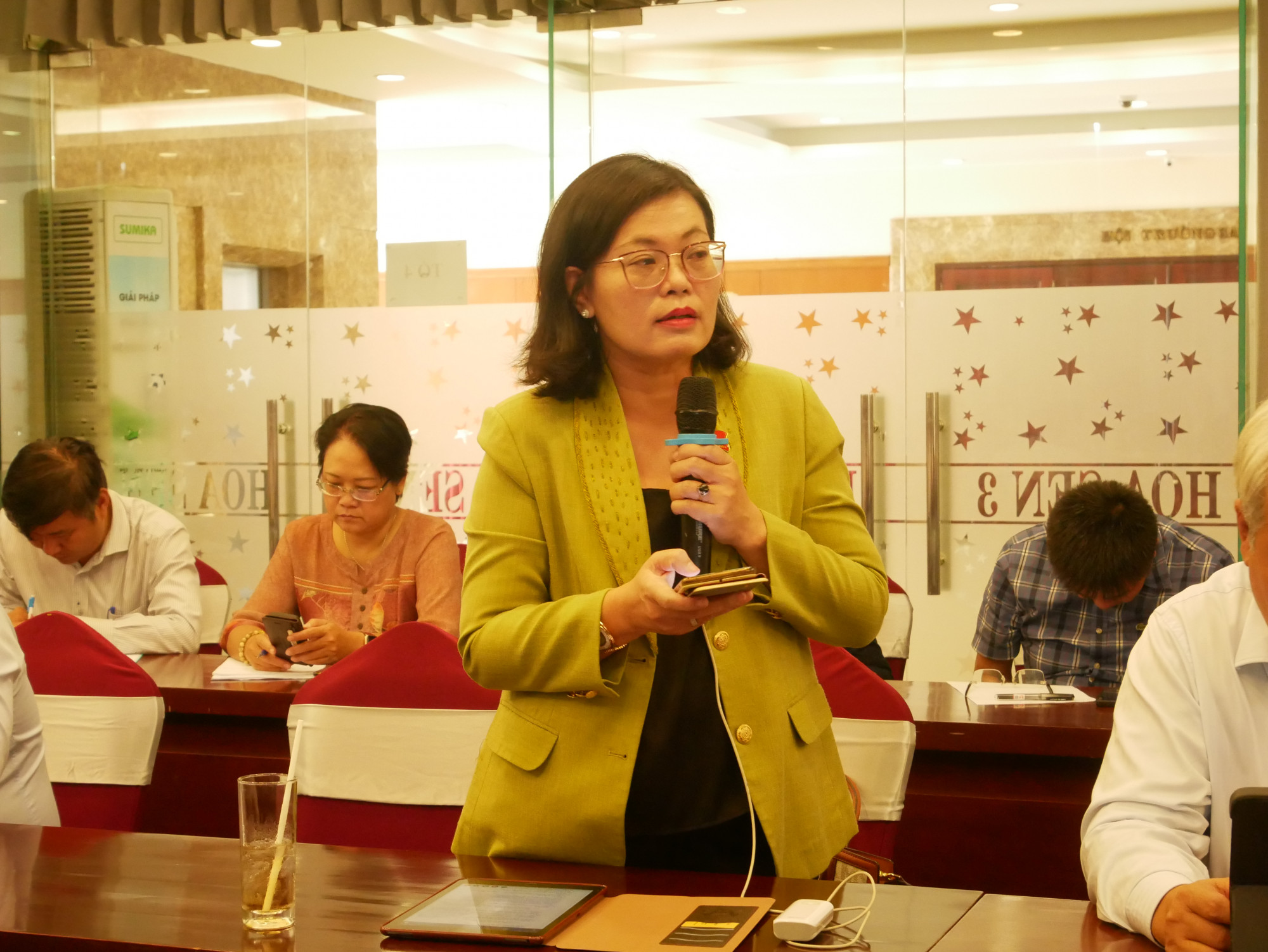 Đại biểu Hoàng Thị Diễm Tuyết - Giám đốc Bệnh viện Hùng vương 