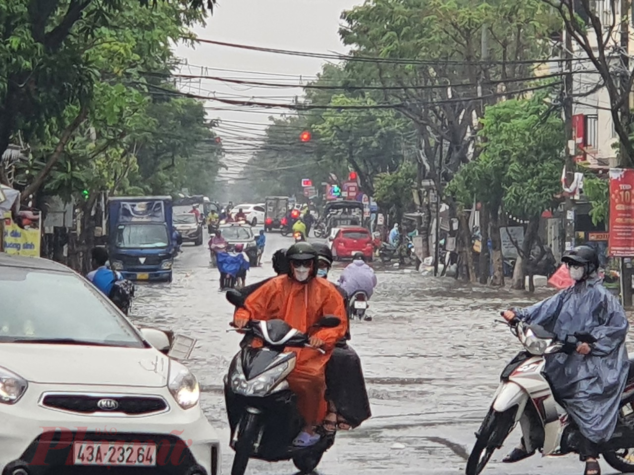 Ngập lụt ở Đà Nẵng được chỉ ra có một phần nguyên nhân từ công tác nạo vét hệ thống thoát nước chưa đồng bộ