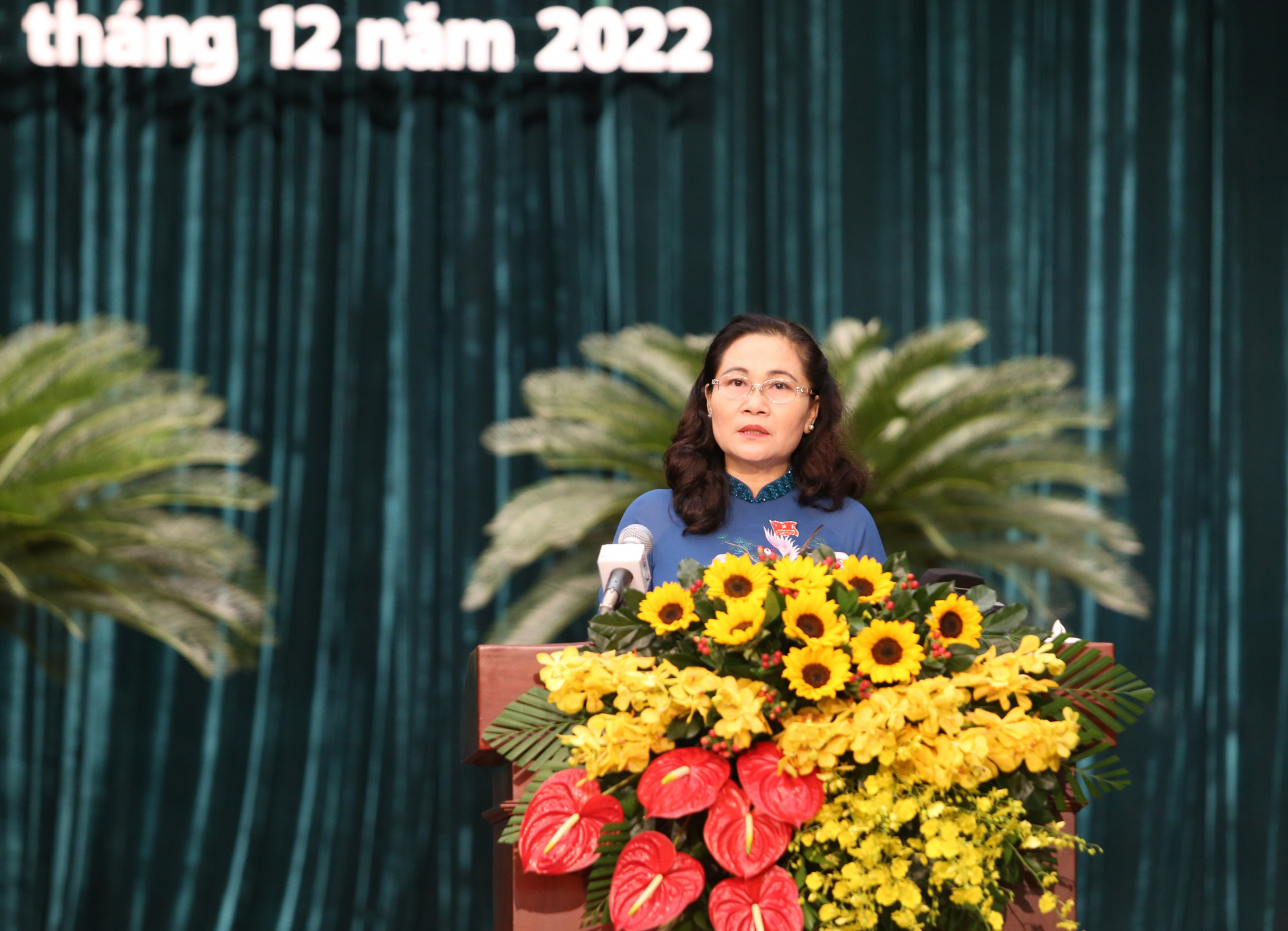 Chủ tịch HĐND TPHCM Nguyễn Thị Lệ phát biểu khai mạc kỳ họp sáng 7/12