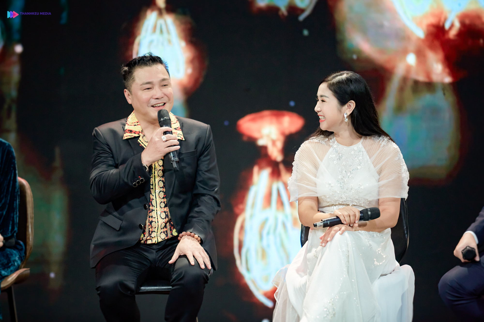 Nam diễn viên Lý Hùng nói anh không biết trước sẽ được gặp nữ diễn viên Thu Hà trong chương trình này 