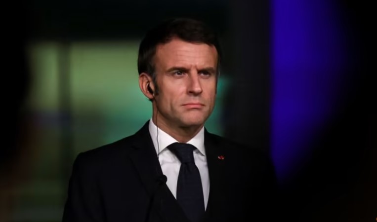 Tổng thống Pháp Emmanuel Macron từng bay đến Nga ủng hộ đội tuyển Pháp khi đội bóng nước này vào vòng tứ kết