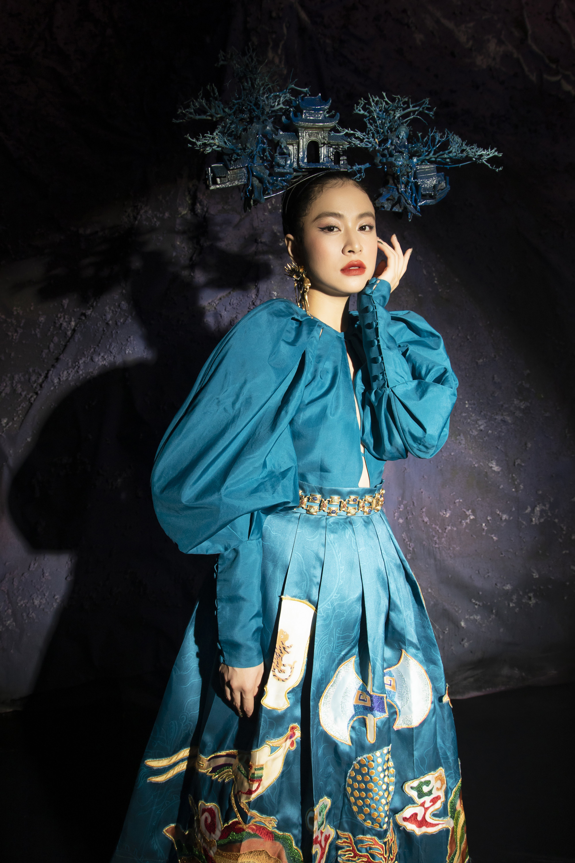 Hoàng Thùy Linh là một trong số ít nữ ca sĩ chăm chỉ, liên tục ra mắt các dự án chất lượng trong năm 2022.