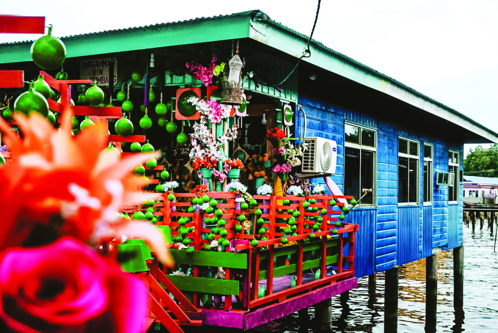 Một ngôi nhà rực rỡ sắc màu ở Kampong Ayer