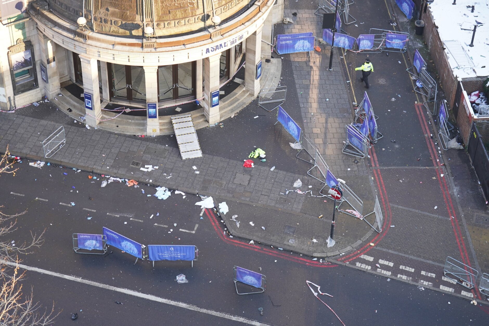 Khu vực xảy ra tình trạng chen lấn, xô đẩy trước Học viện O2 Brixton