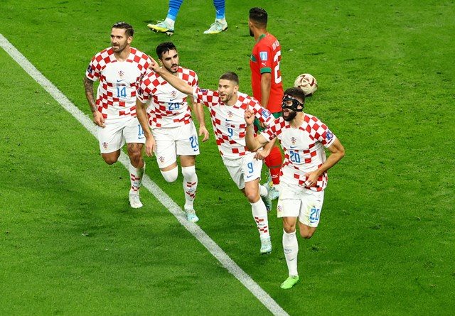 Croatia ăn mừng sau khi ghi bàn mở tỉ số ở phút thứ 