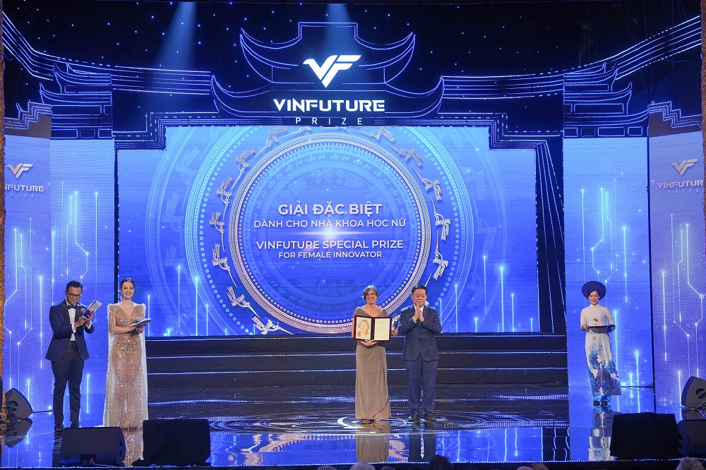 Giải Đặc biệt VinFuture 2022 dành cho nhà khoa học nữ đã ghi nhận công trình nghiên cứu đột phá của giáo sư Pamela Christine Ronald (Hoa Kỳ)