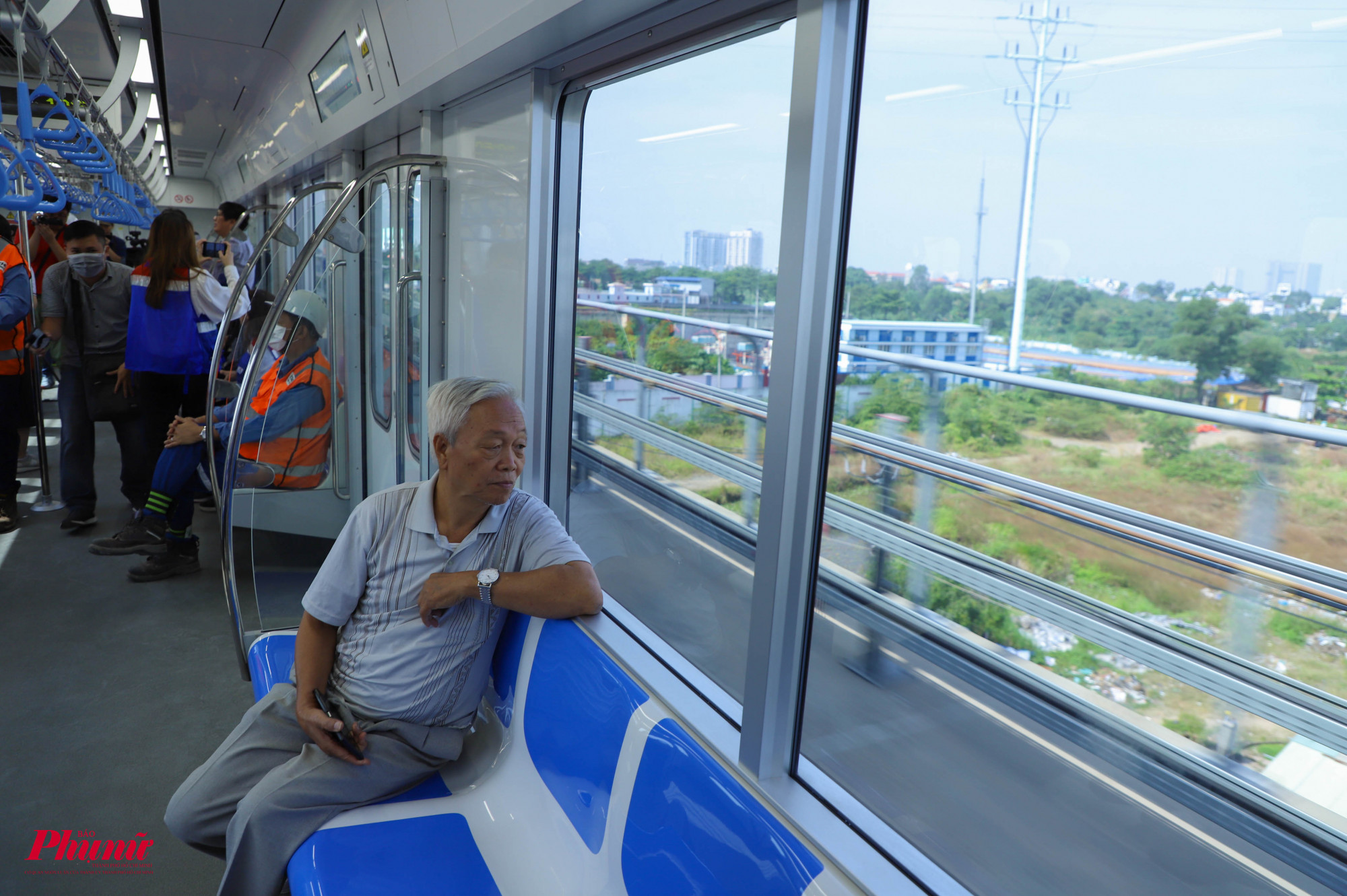 Trong đợt này, một vài người dân được trải nghiệm đi tàu metro số 1 Bến Thành - Suối Tiên