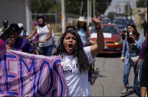 Với rất nhiều trường hợp giết phụ nữ, hầu hết ít được chú ý. Nhưng hàng loạt vụ giết người gần đây, cùng với sự phản đối của gia đình Díaz, đã gây áp lực lên chính quyền và thu hút các tiêu đề trên khắp đất nước.