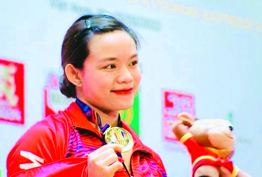 Phạm Thị Hồng Thanh lên bục cao nhất ở hạng cân 64kg