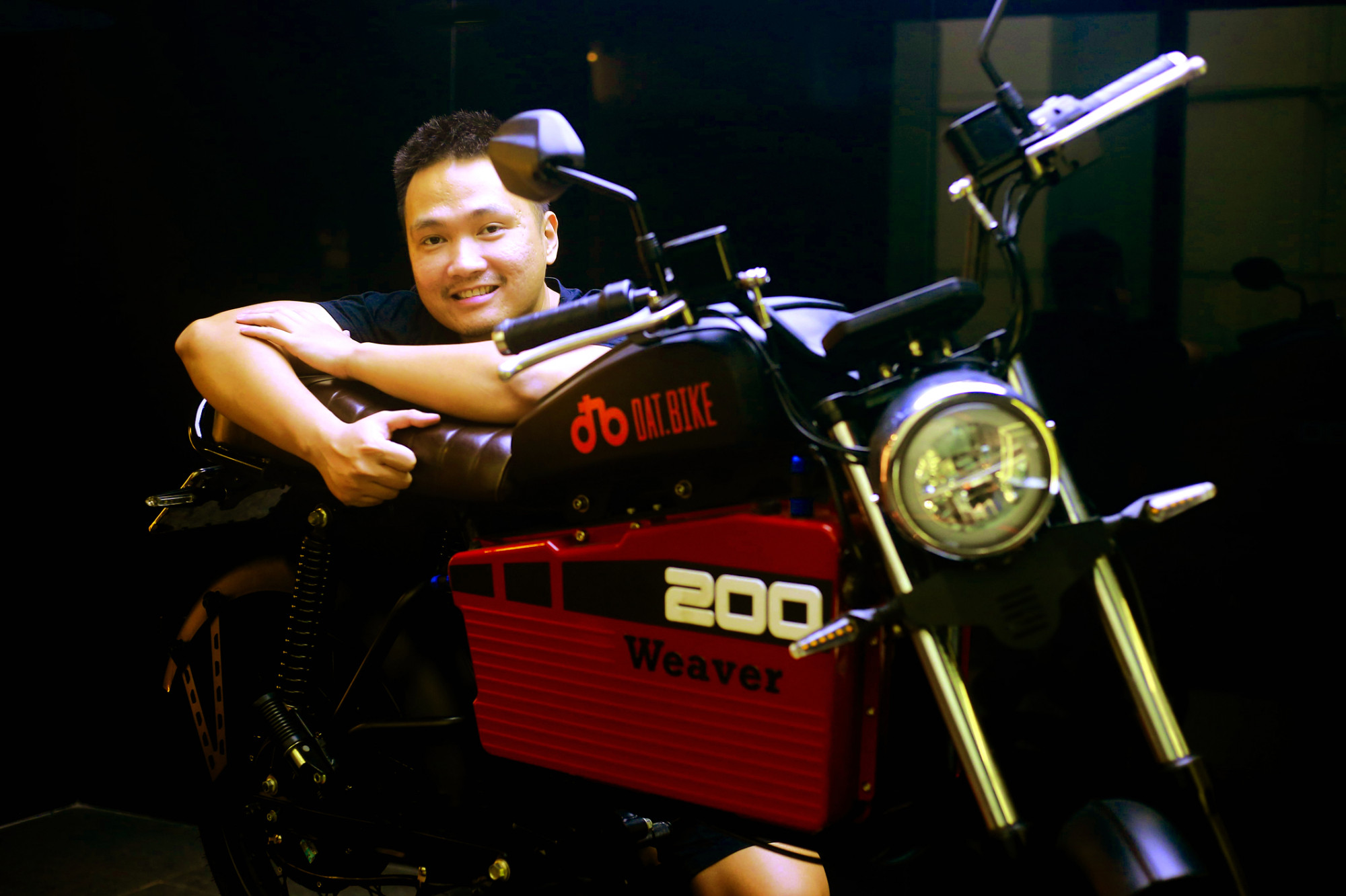 Nguyễn Bá Cảnh Sơn không ngừng cải tiến để chiếc xe điện Dat Bike cạnh tranh với xe xăng