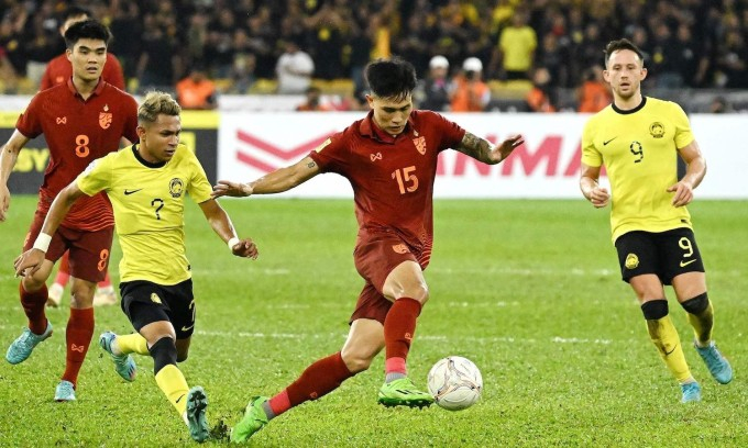 Thua Malaysia 0-1 trong trận bán kết lượt đi, muốn vào chung kết, trong trận lượt về đêm nay Thái Lan bắt buộc phải thắng cách biệt 2 bàn