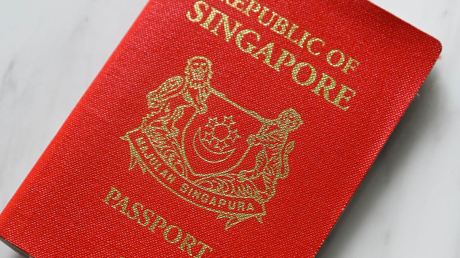 Singapore và Hàn Quốc ở vị trí thứ hai khi năm 2023 bắt đầu. Công dân của nó được hưởng quyền truy cập miễn thị thực hoặc thị thực theo yêu cầu tới 192 điểm đến.