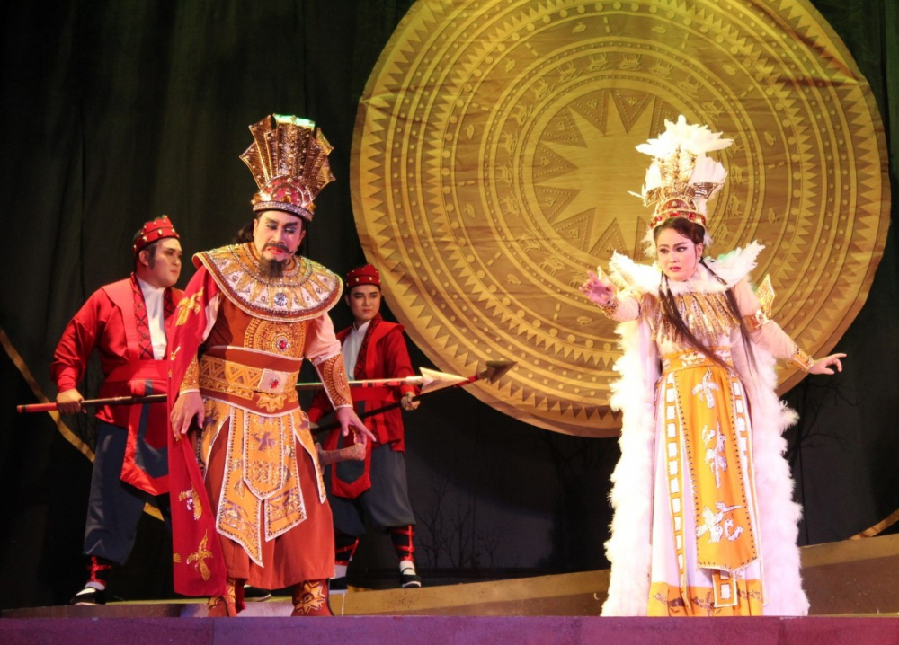 Vở hát bội Chiếc áo thiên nga của Nhà hát nghệ thuật Hát bội TPHCM đạt giải A Giải thưởng Hội Sân khấu TPHCM 2022.