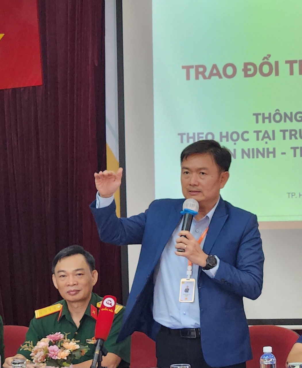 Ông Nguyễn Anh Tuấn - Hiệu trưởng HUFLIT tại họp báo