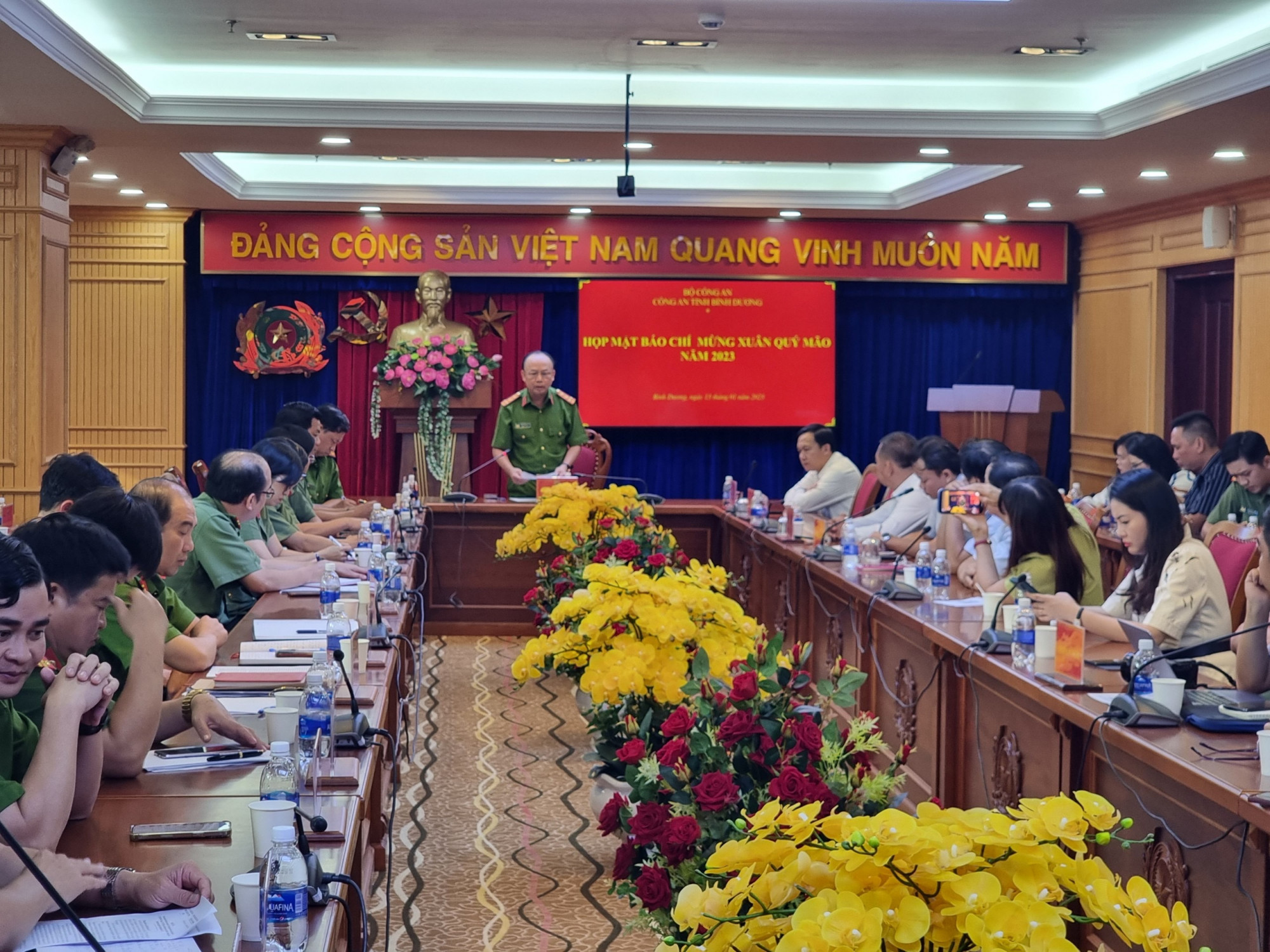Đại tá Trần Văn Chính - Phó Giám đốc công an tỉnh Bình Dương thông tin về trung tâm đăng kiểm 61