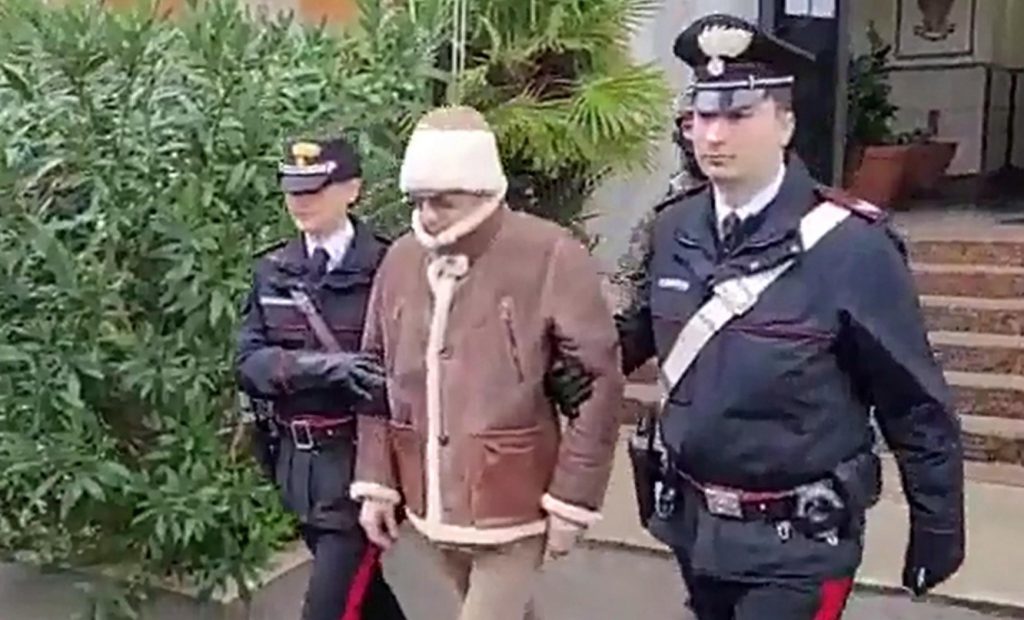 “Bố già” Messina Denaro bị bắt hôm 16/1 - Ảnh: EFE