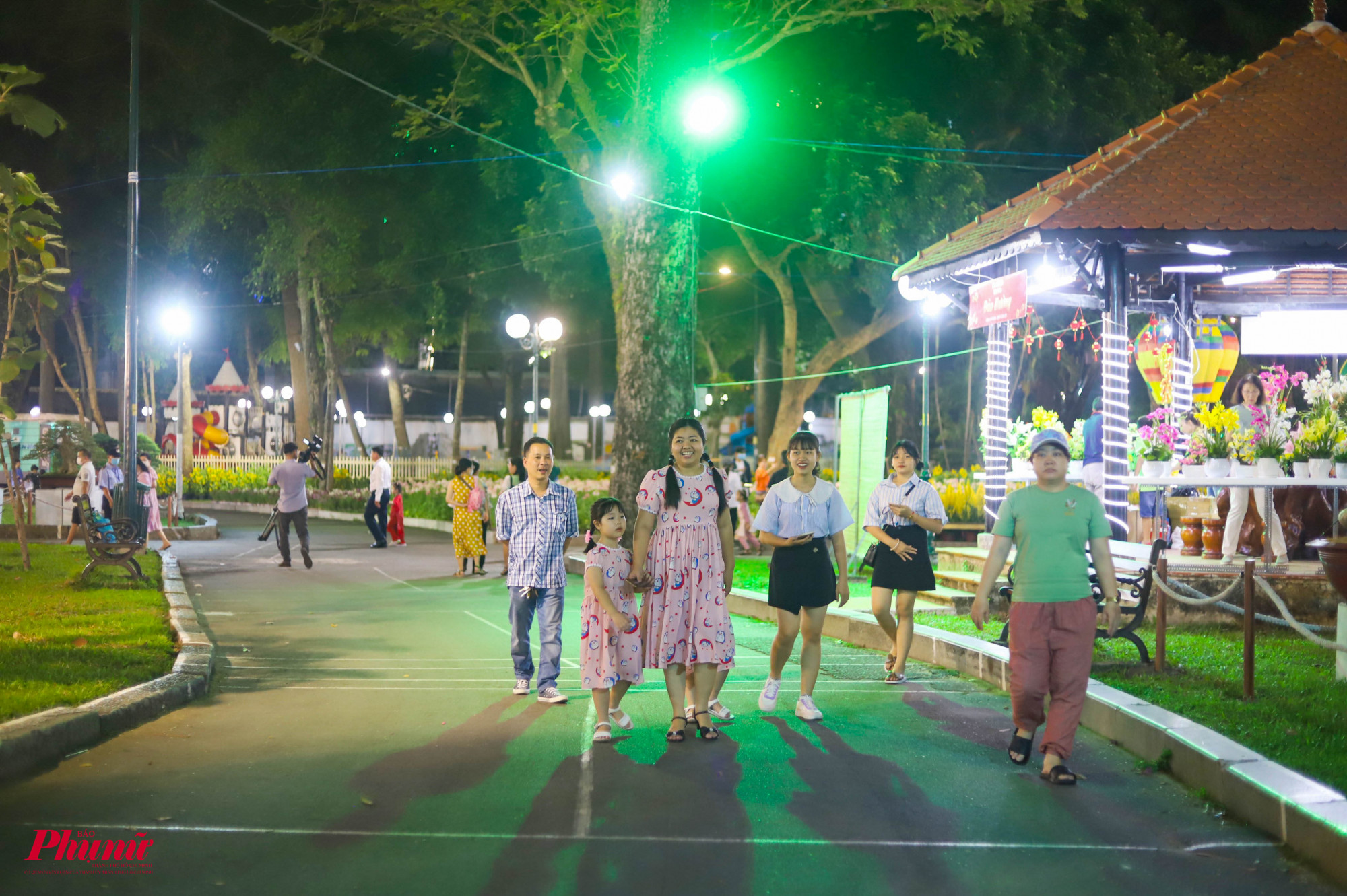 Hội hoa Xuân TP Hồ Chí Minh năm nay với chủ đề Xuân an vui - Xuân thịnh vượng lấy cảm hứng từ sự vươn lên chiến thắng đại dịch COVID-19, phục hồi và phát triển kinh tế, văn hóa xã hội của Thành phố mang tên Bác.