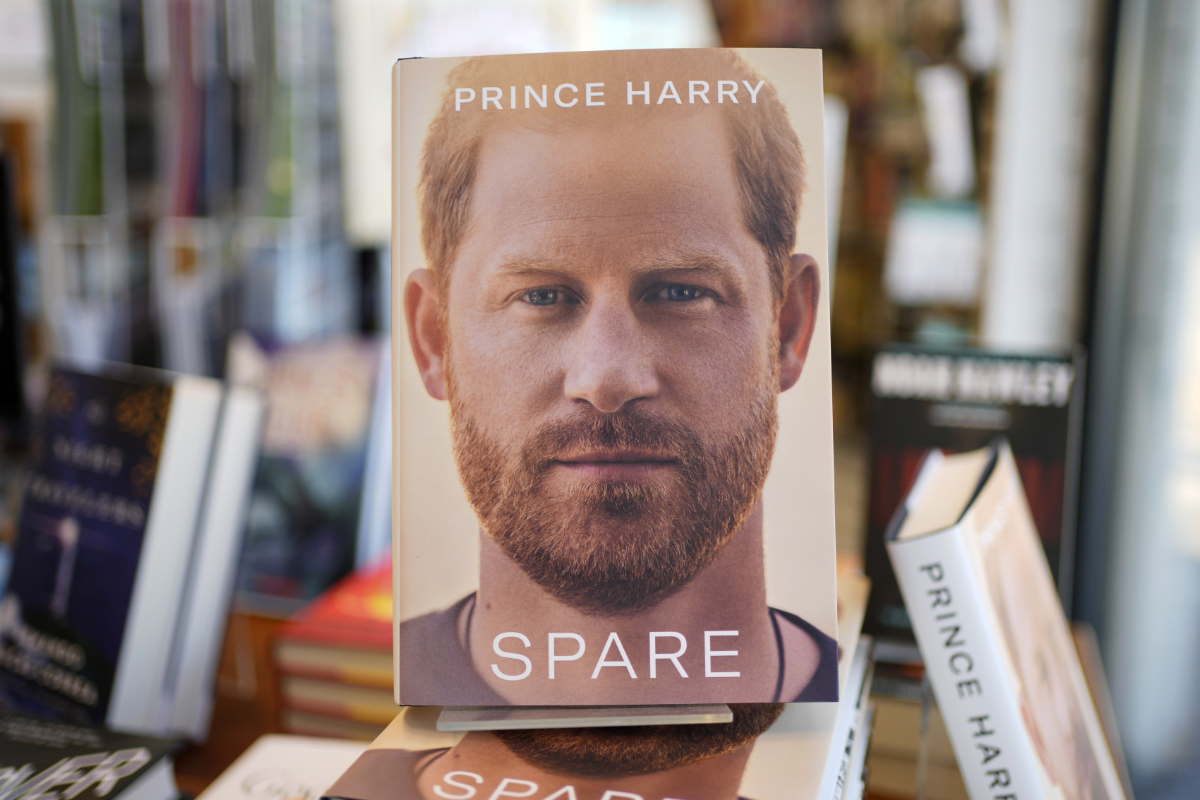 Hồi ký Spare của Hoàng tử Harry gây chú ý khi tiết lộ nhiều góc khuất của Hoàng gia Anh.