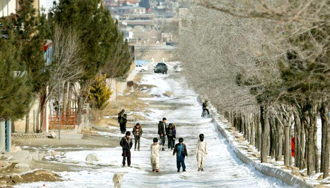 Afghanistan đang hứng chịu đợt lạnh giá khắc nghiệt - ẢNH: REUTERS