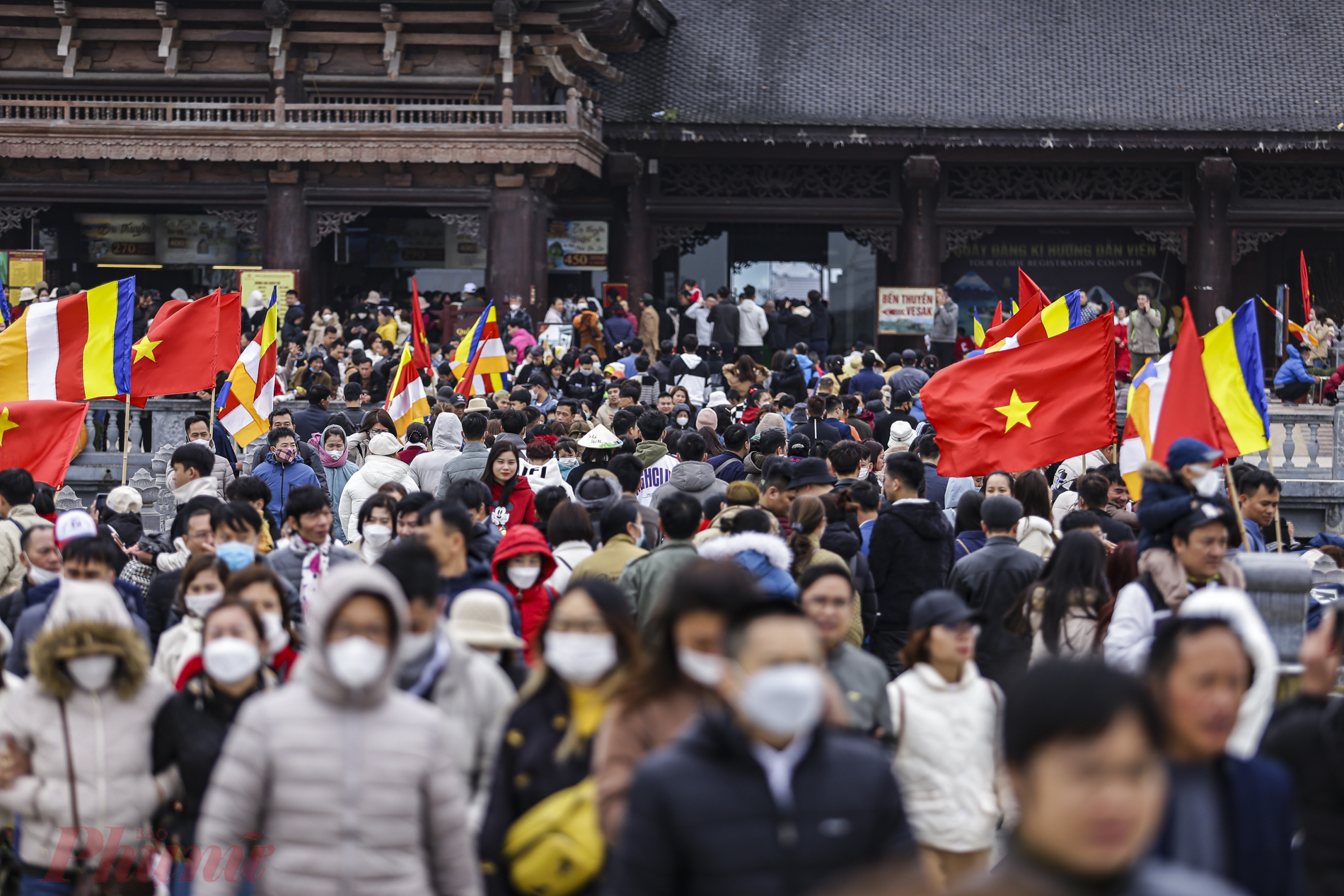 Hàng ngàn người đi lễ chùa Tam Chúc (Hà Nam) đầu năm mới 2023 (ảnh Minh họa)