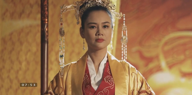 Ngoại hình, tạo hình, phong thái của nữ diễn viên Huyền Sâm (vai Dương Vân Nga) được đánh giá cao