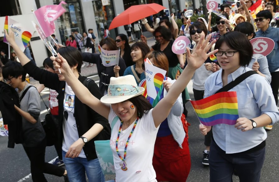 Mọi người tham gia một cuộc diễu hành tự hào ở Tokyo. Ảnh tư liệu: Tân Hoa Xã