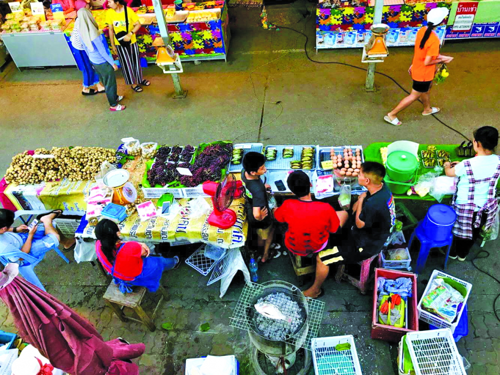Thế giới ẩm thực Thái Lan thu nhỏ ở chợ Bandu - Ảnh: Ulzii Kh Mongol