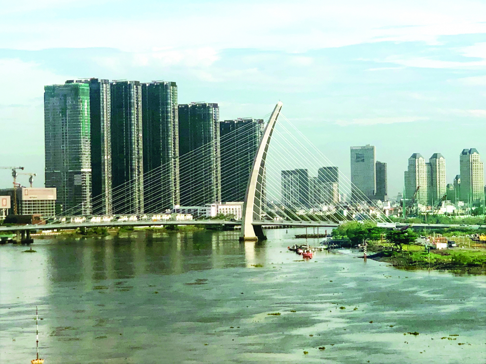Sông Sài Gòn cần được khai thác đúng tiềm năng để thúc đẩy phát triển, tạo không gian đô thị, phục vụ cộng đồng ẢNH: QUỐC NGỌC