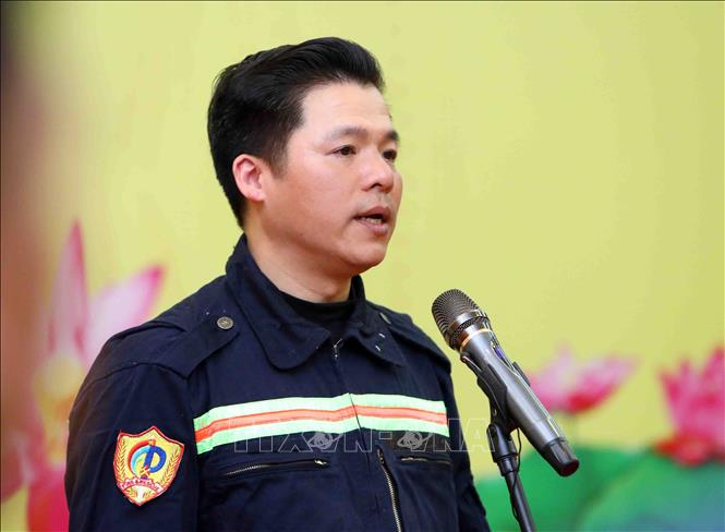 Đại tá Nguyễn Minh Khương, Phó Cục trưởng Cục Cảnh sát PCCC và CNCH, Trưởng đoàn công tác tìm kiếm cứu nạn và cứu hộ Bộ Công an tại Thổ Nhĩ Kỳ phát biểu. 