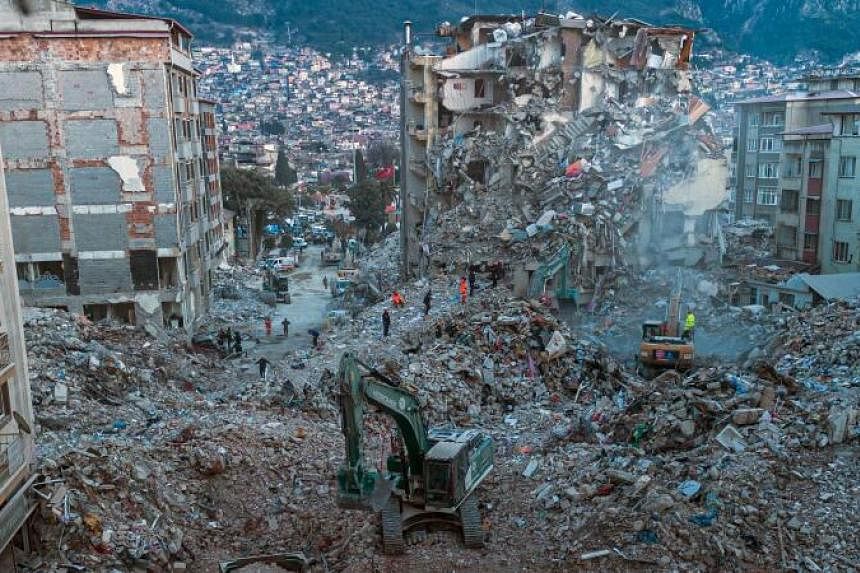 Trận động đất mạnh 6,4 đọ Richter tiếp tục tấn công Thổ Nhĩ Kỳ và Syria.