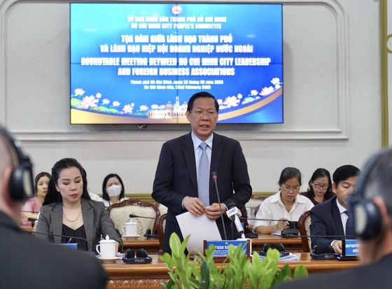 Chủ tịch UBND TPHCM Phan Văn Mãi Phan Văn Mãi cho biết TPHCM luôn lắng nghe đóng góp của DN, mong muốn DN đồng hành, tham gia vào các dự án đầu tư của thành phố