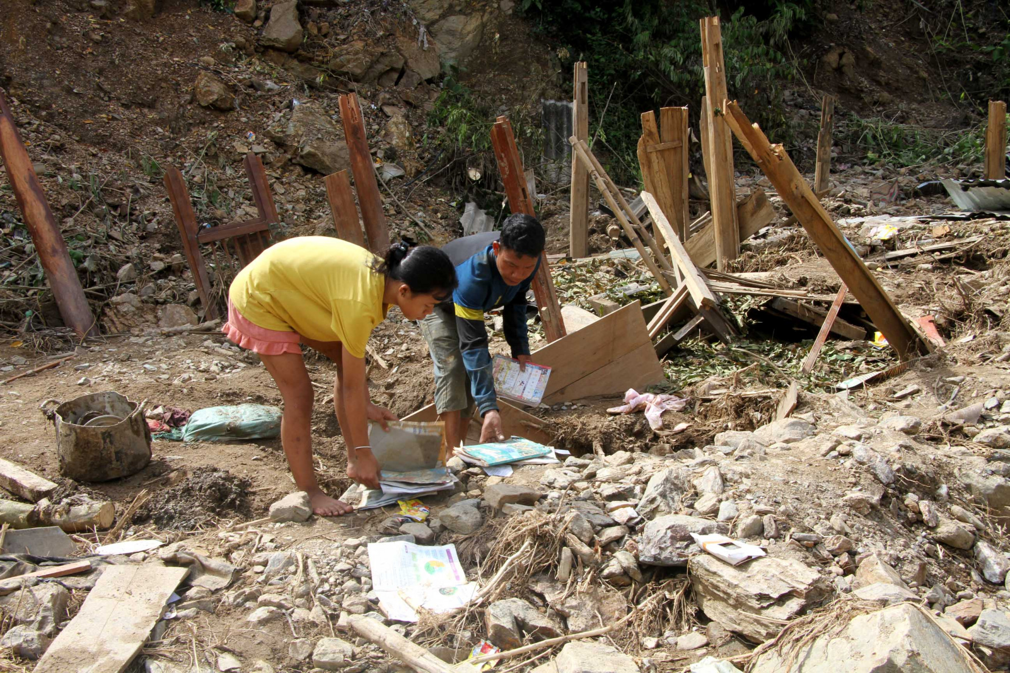 Kỳ Sơn là một trong những huyện nghèo nhất Nghệ An, học sinh còn gặp nhiều khó khăn, nhất là sau những đợt thiên tai - Ảnh: Khánh Trung