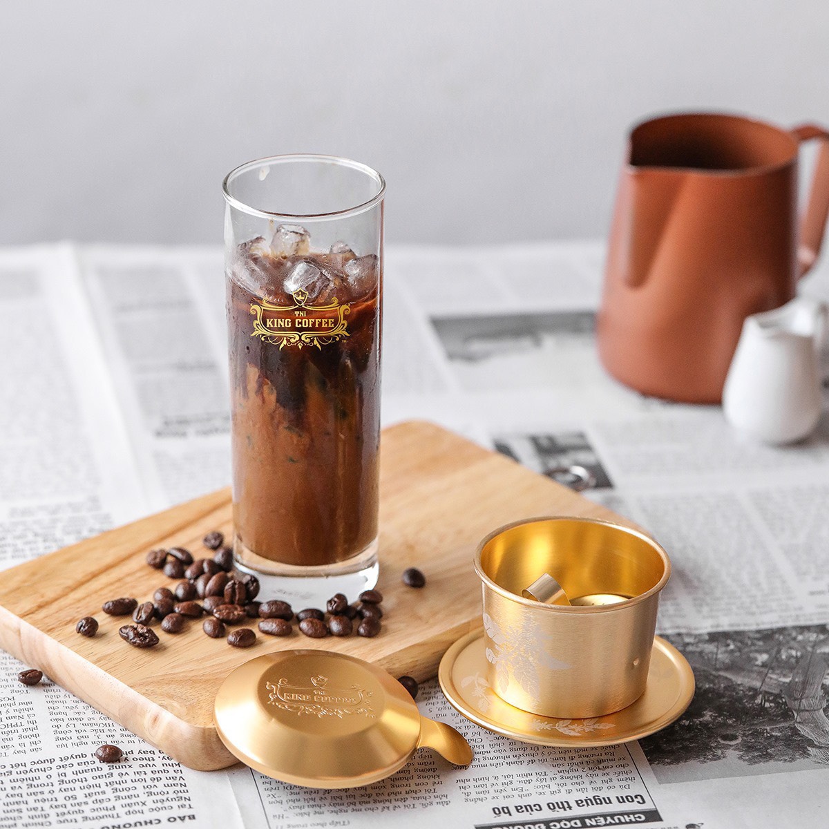 Để có một li cà phê pha phin ngon, thời gian ủ, tỷ lệ nước khi ủ  khá quan trọng, barista của King Coffee chia sẻ.